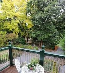 Mary Cards Coach House Bed & Breakfast 4*